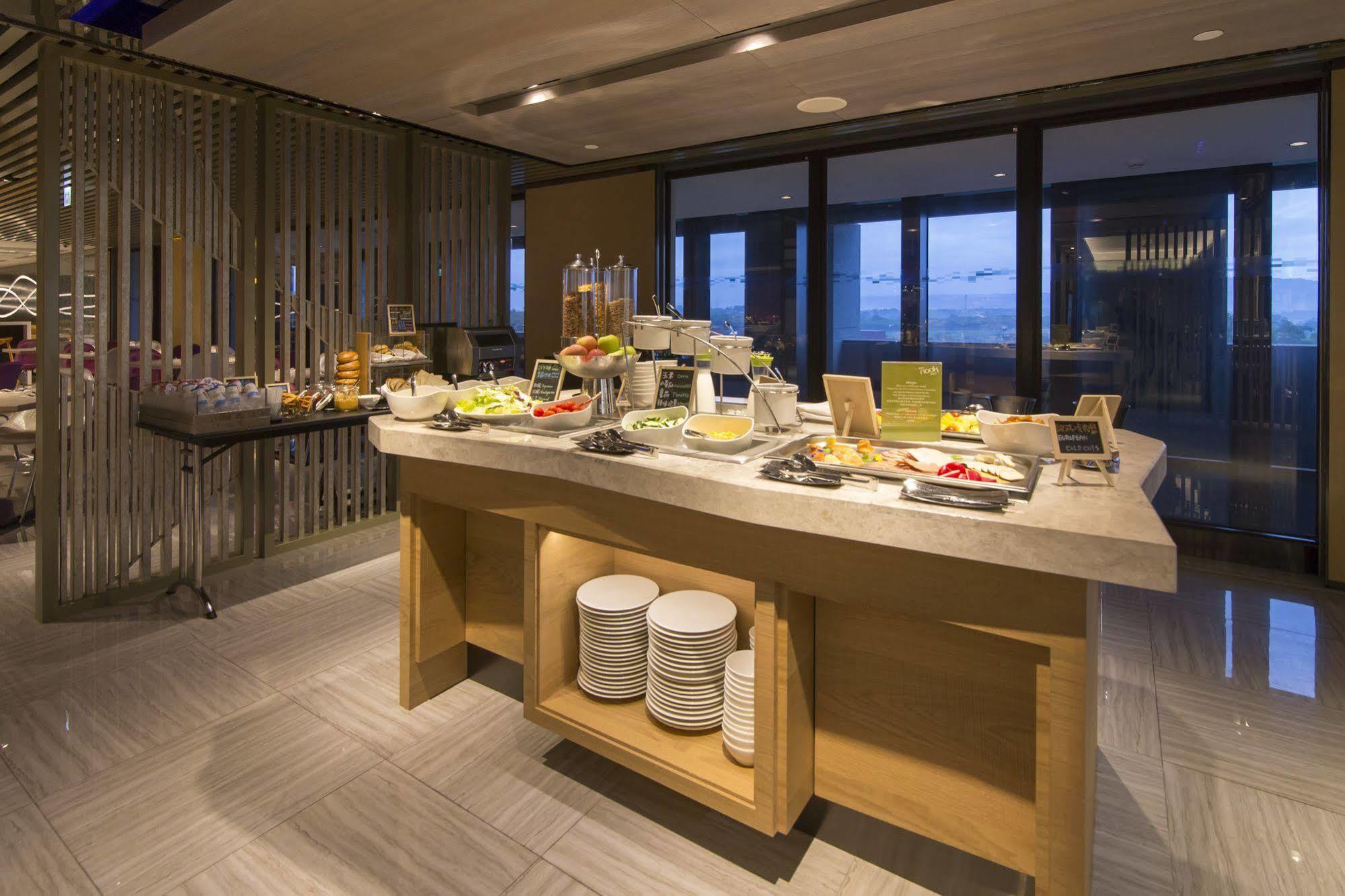Aloft Taipei Beitou Hotel Exterior photo